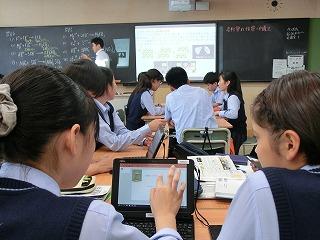 据置プロジェクターとタブレットの連動